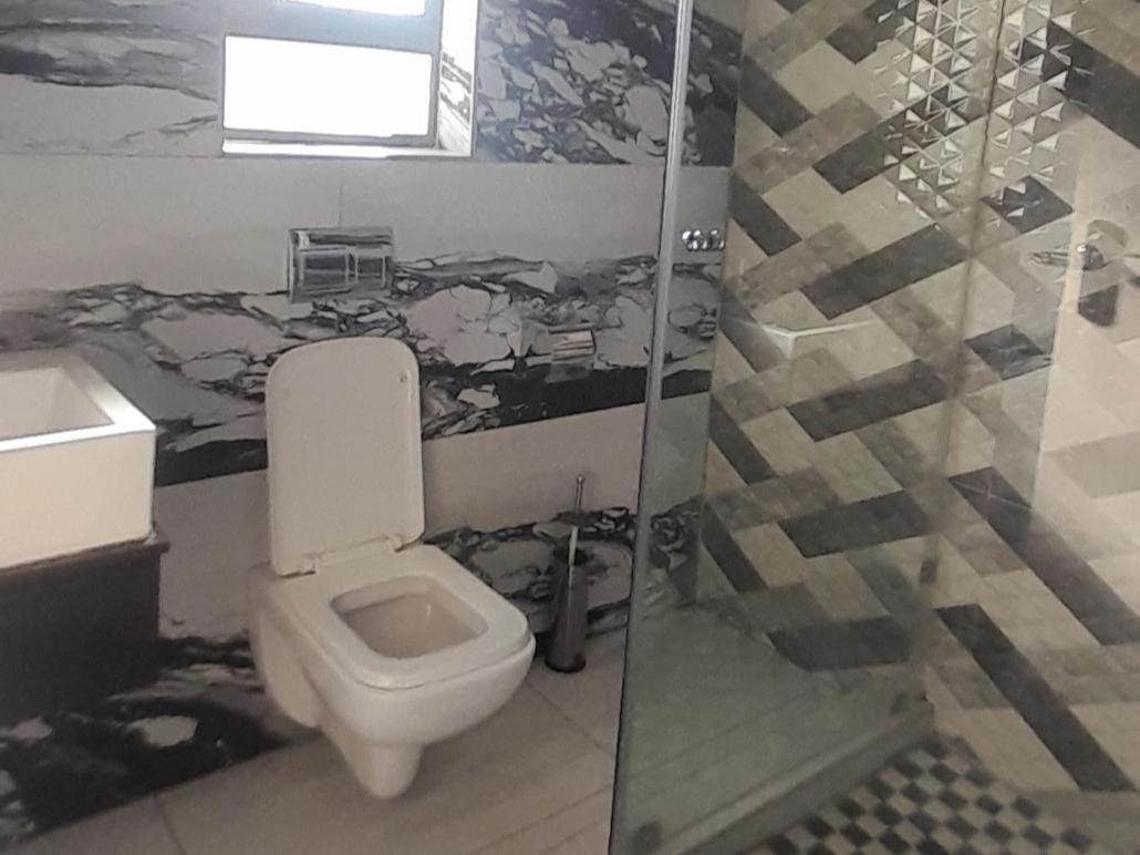 Lifestyle Lodge Hotel فيرينجنغ الغرفة الصورة
