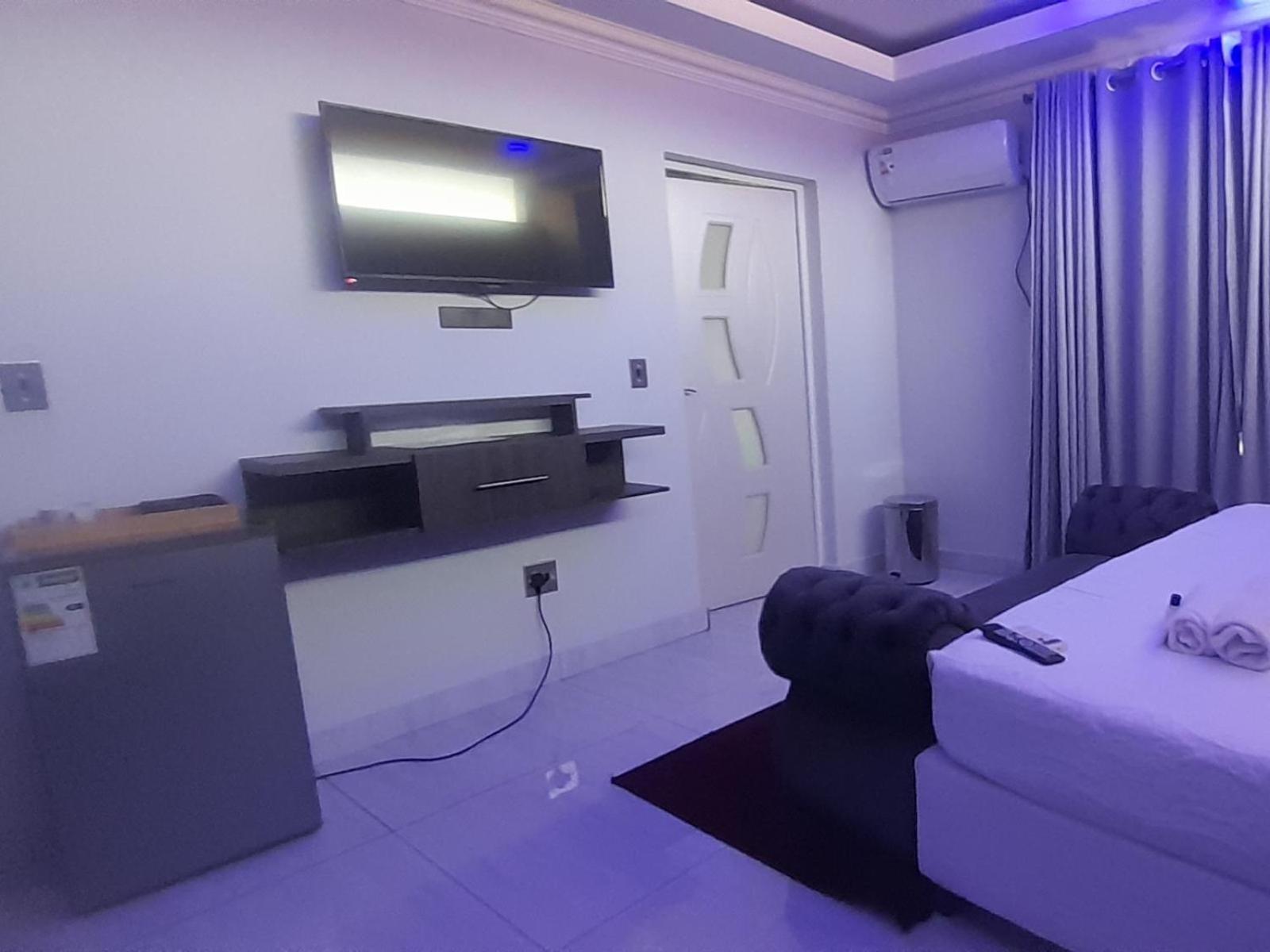 Lifestyle Lodge Hotel فيرينجنغ الغرفة الصورة