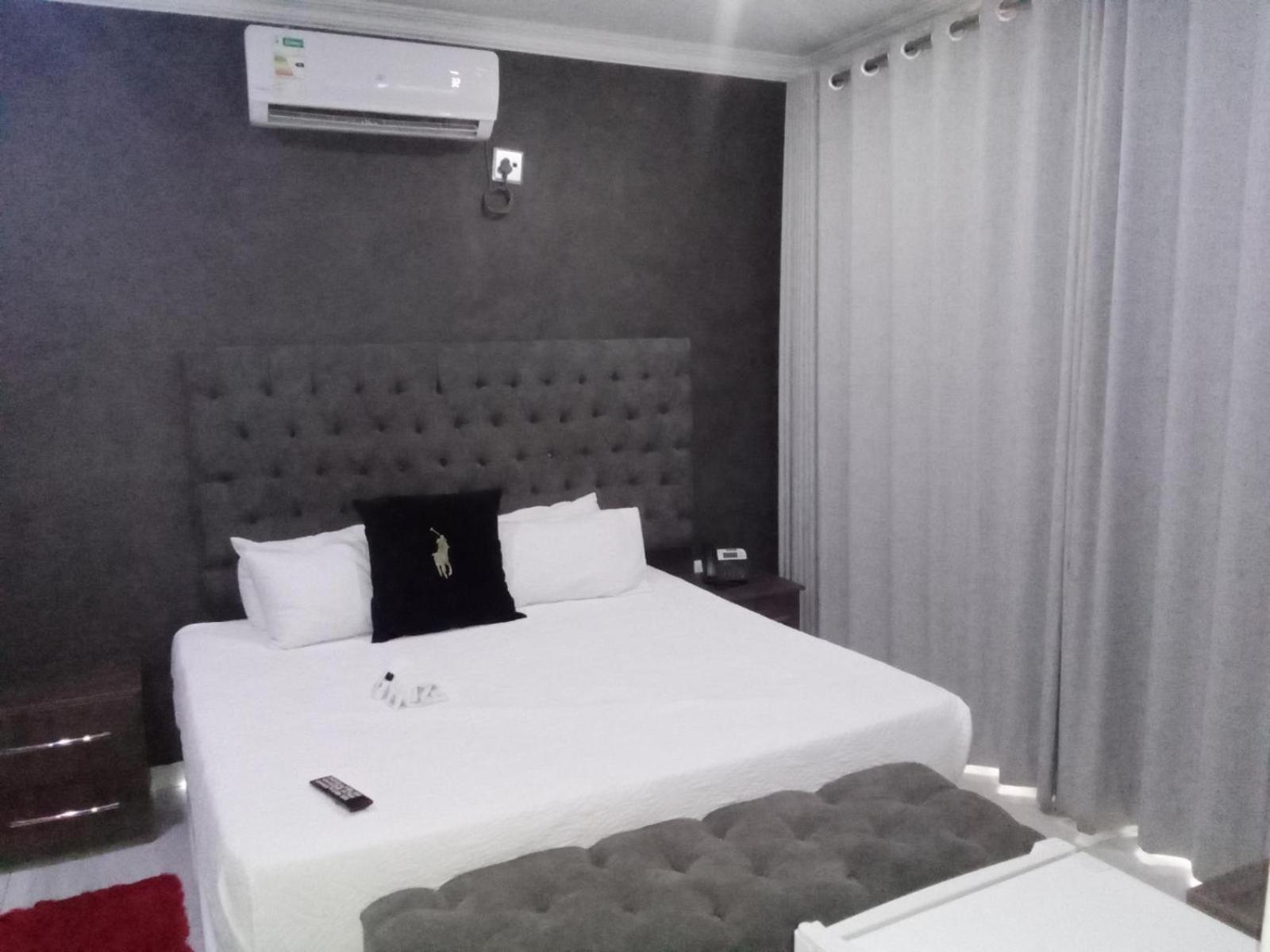 Lifestyle Lodge Hotel فيرينجنغ الغرفة الصورة