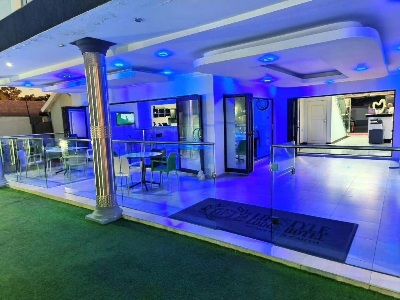 Lifestyle Lodge Hotel فيرينجنغ المظهر الخارجي الصورة